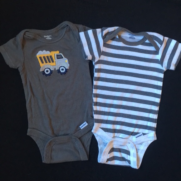 💥SOLD💥 🚜2 Outfits & 100% Cotton Zip-Up Hoodie🚜 - Picture 3 of 7